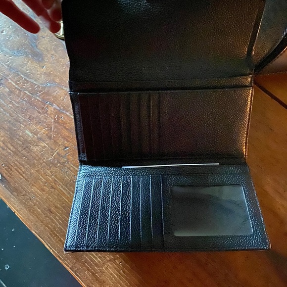 Michael Kors purse and matching wallet - Picture 5 of 5